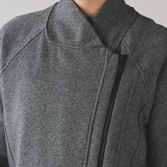 LULULEMON Back To It Wrap - size 6 - Picture 5 of 16